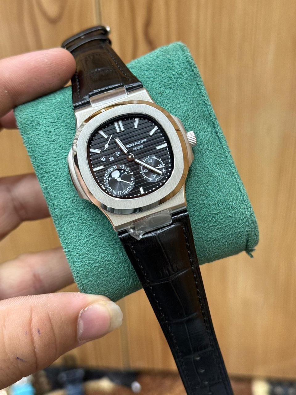 NAUTILUS 5712/1A || BLACK