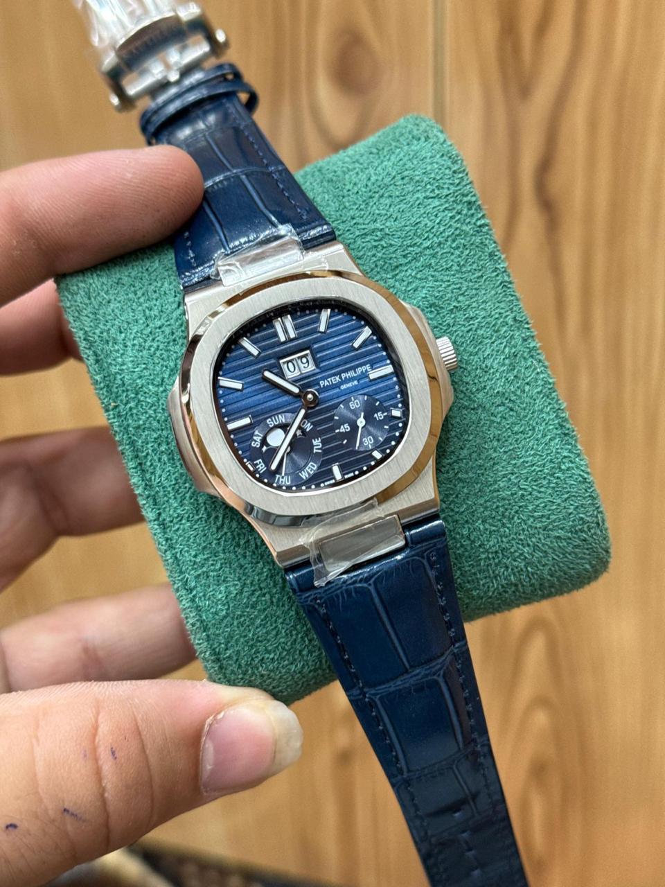 NAUTILUS || BLUE