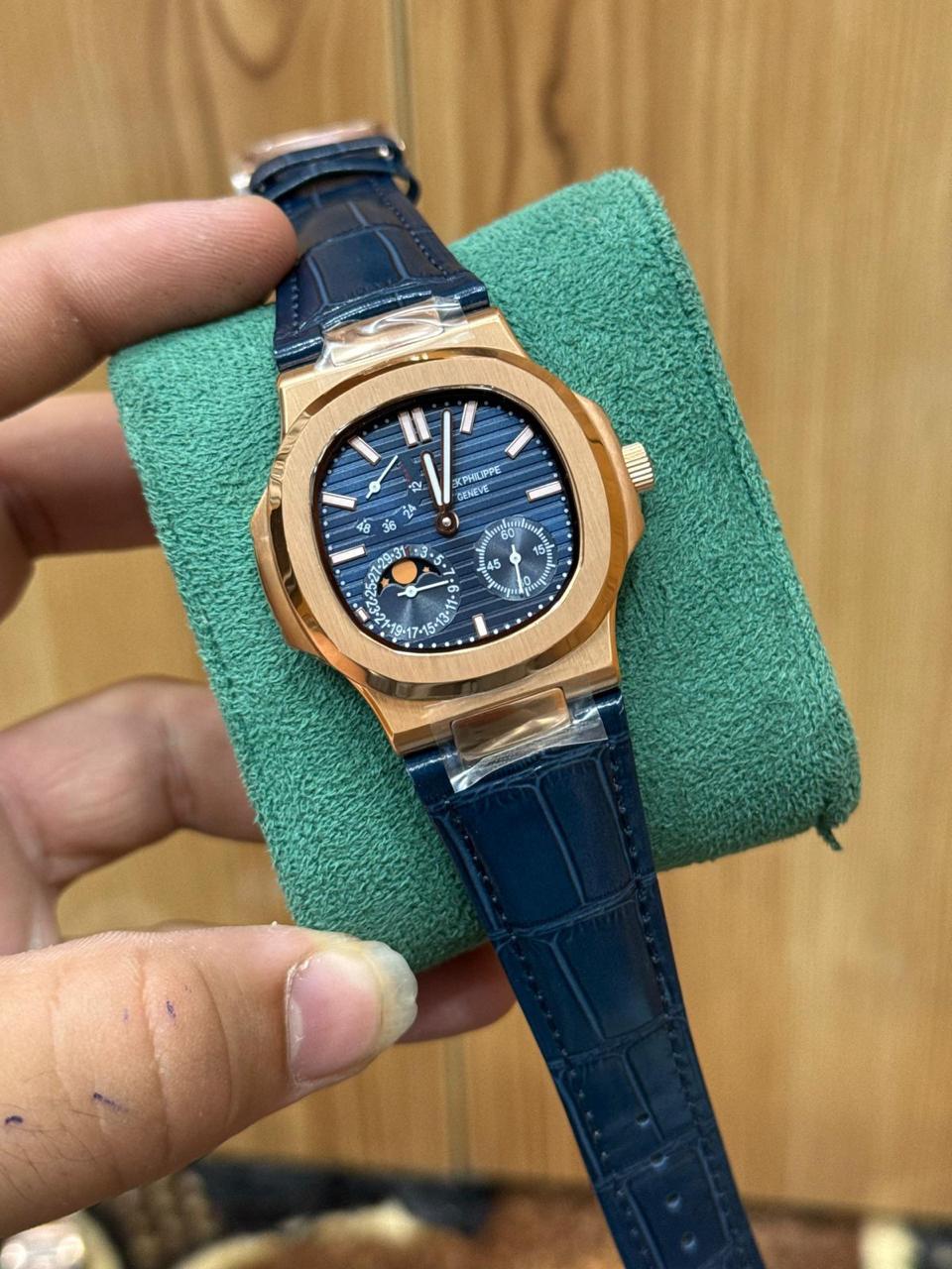 NAUTILUS 5712/1A || ROSE GOLD