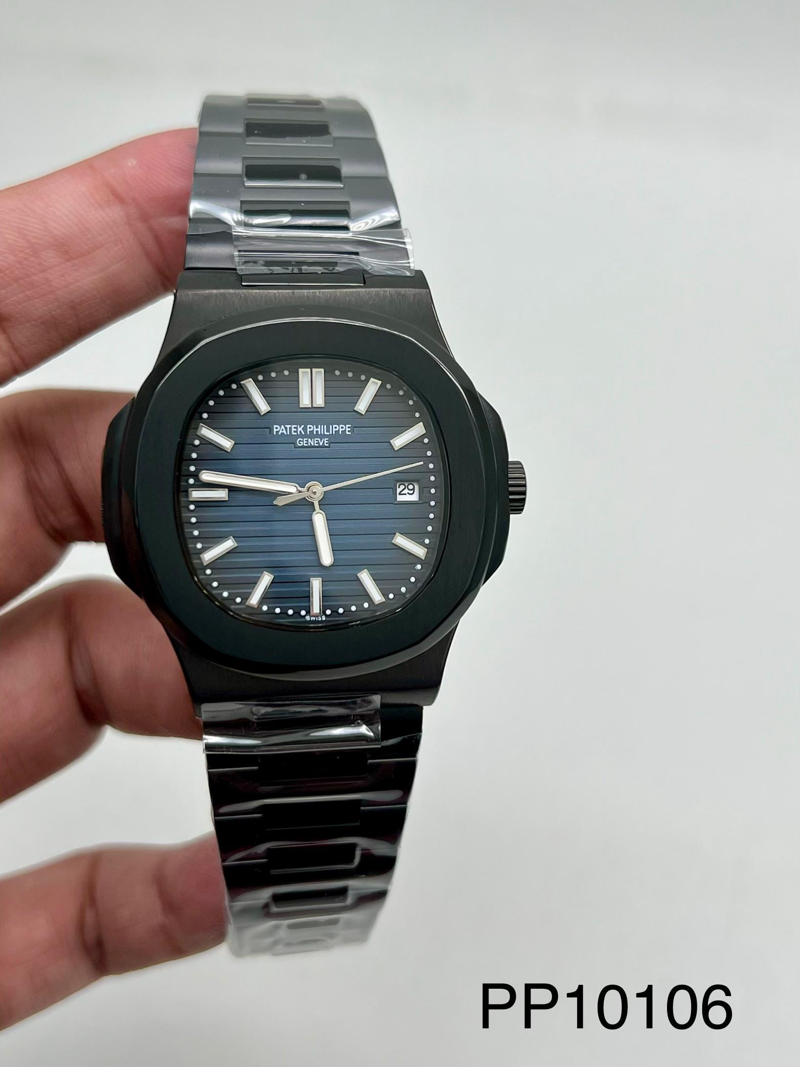 NAUTILUS || 5711 || SUNBURST BLUE DIAL