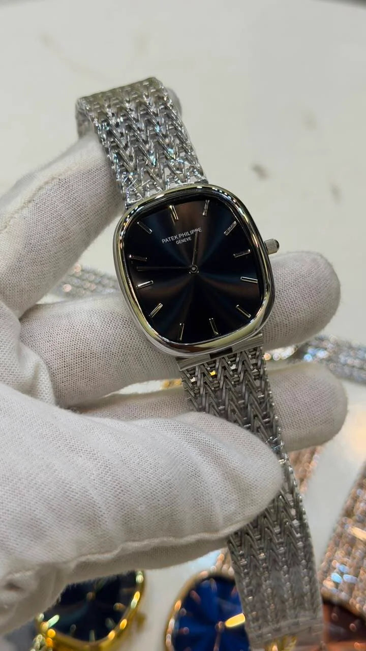 ELLIPSE || SILVER CASE W/BLACK DIAL